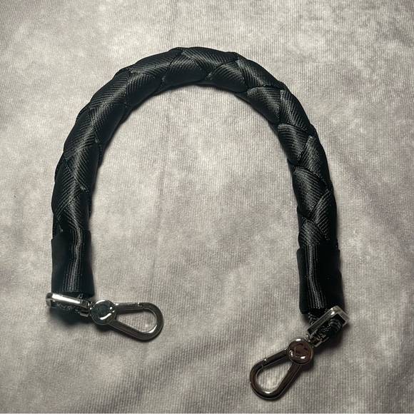 EUC Harvey’s Seatbelt Black Lola CNC Purse Strap - Picture 3 of 3